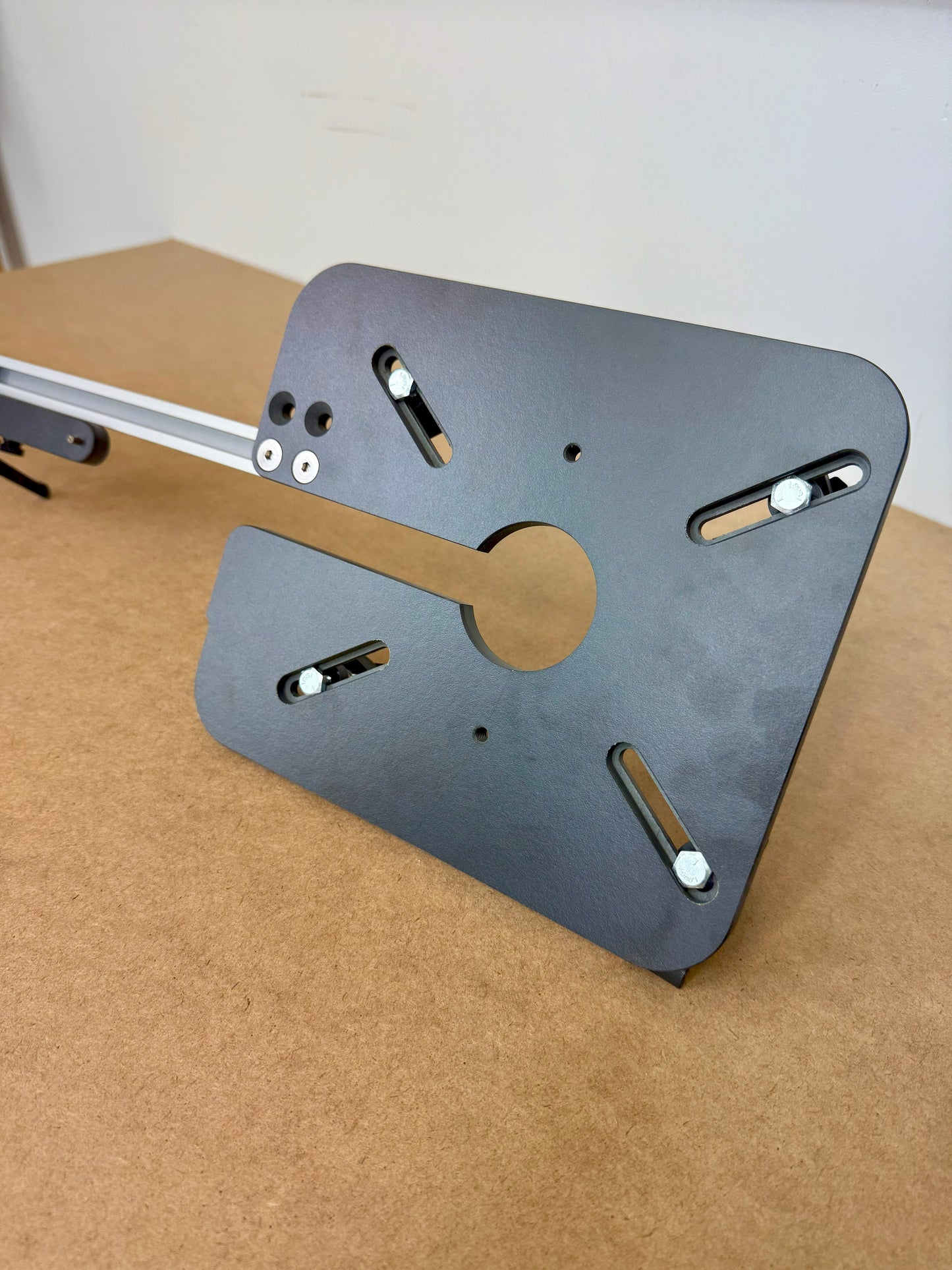 Closeup of the bottom of the router baseplate