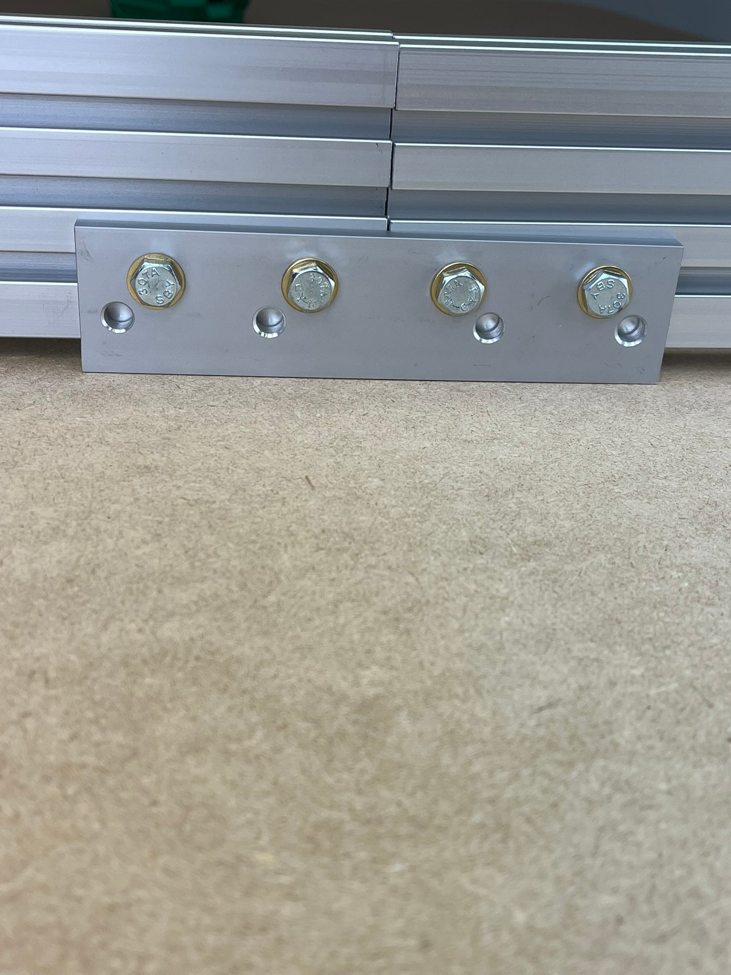 4536 Track Connector