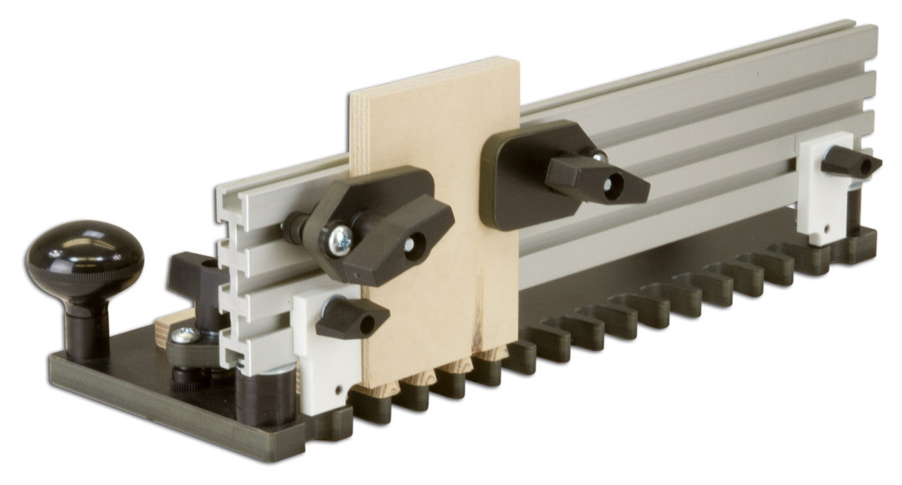 close up of the dovetail jig